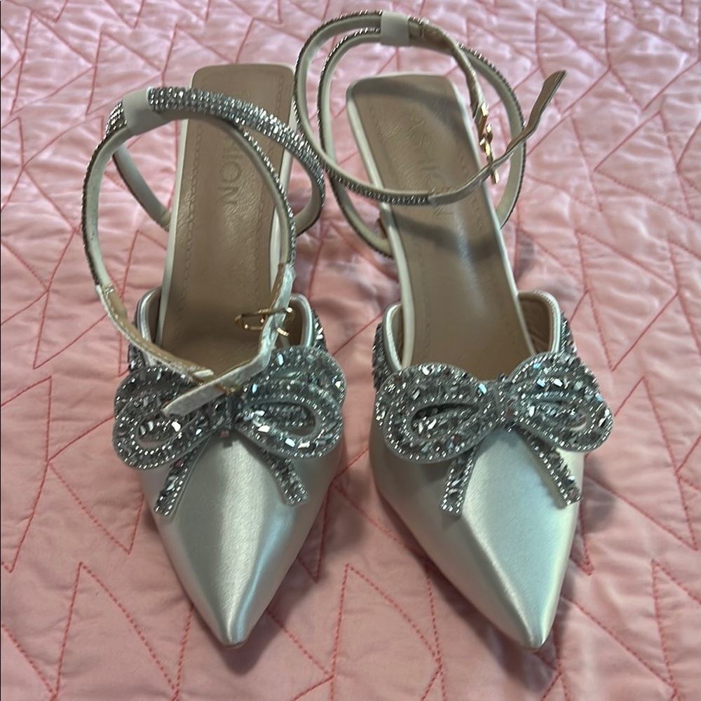 SHEIN Silver Crystal Bow Heels